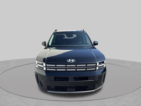 Used 2026 Hyundai Santa Fe SEL FWD image 2