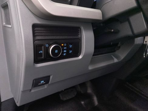 New 2026 Ford F250 XL w/ XL Chrome Package image 16