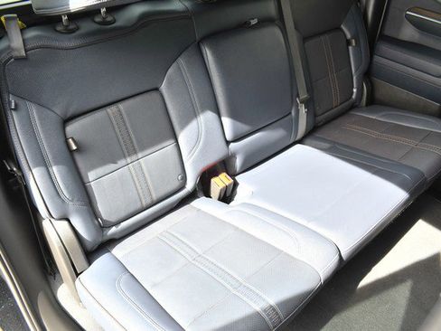 Used 2022 Chevrolet Silverado 1500 High Country image 28