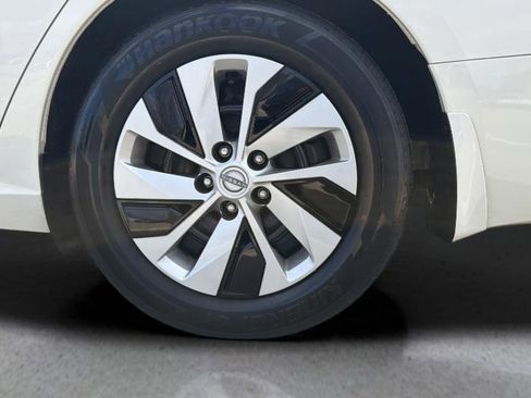 Certified 2024 Nissan Altima 2.5 S image 15