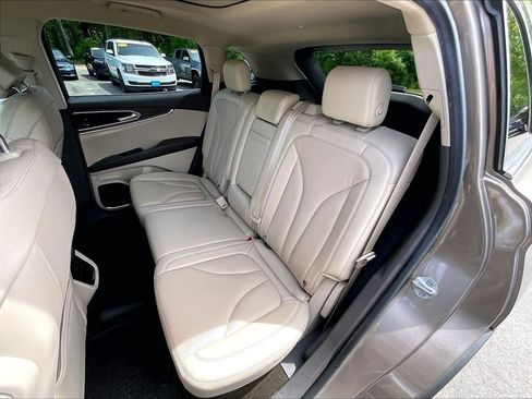 Used 2019 Lincoln Nautilus Reserve AWD/4WD image 25
