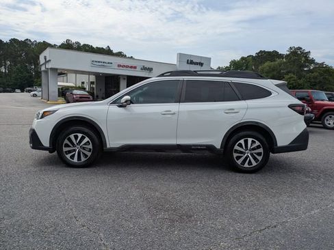 Used 2020 Subaru Outback Premium w/ Popular Package #1 AWD/4WD image 7