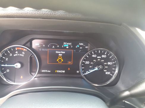 Used 2022 Ford F250 Lariat w/ Black Appearance Package AWD/4WD image 18
