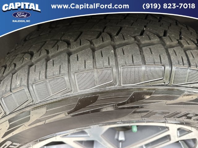 Certified 2025 Ford Expedition Active AWD/4WD image 14