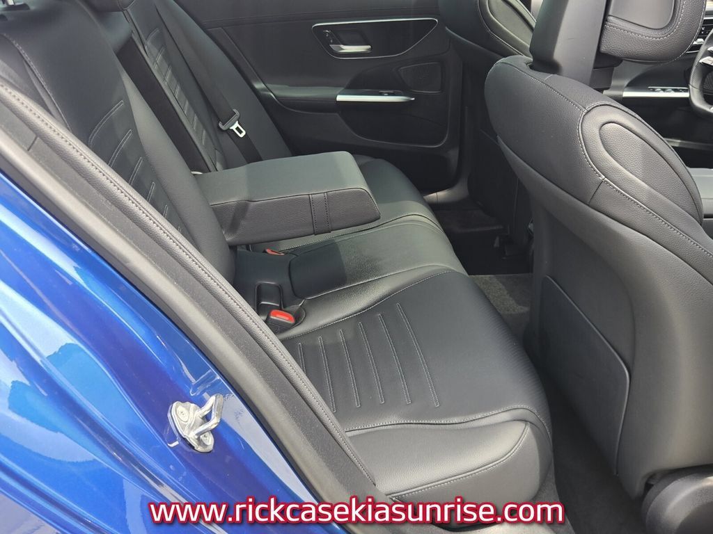 Used 2022 Mercedes-Benz C 300 Sedan image 16