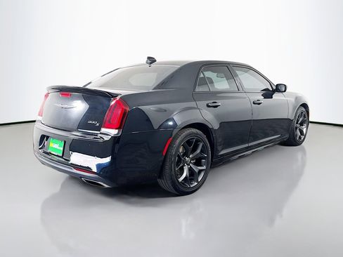 Used 2022 Chrysler 300 S w/ Comfort Group RWD image 10