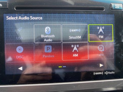 Used 2017 Subaru Legacy 2.5i Limited image 37