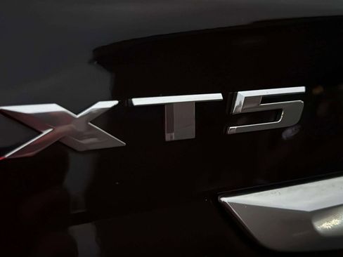 Used 2022 Cadillac XT5 Luxury image 46