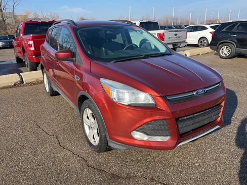 Used 2015 Ford Escape SE w/ Equipment Group 201A image 19