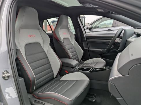 New 2026 Volkswagen GTI SE image 34