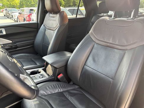 Used 2022 Ford Explorer Platinum w/ Equipment Group 601A image 36