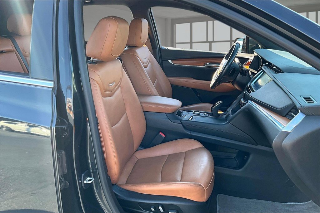 Used 2020 Cadillac XT5 Premium Luxury FWD image 7