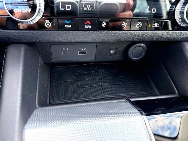 Used 2023 Mitsubishi Outlander SEL FWD image 25