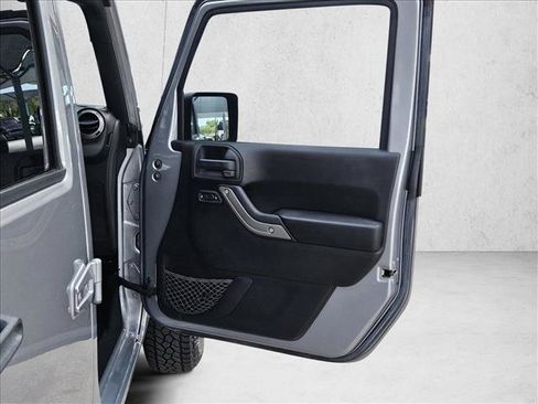 Used 2015 Jeep Wrangler Unlimited Sport w/ Quick Order Package 24S AWD/4WD image 9