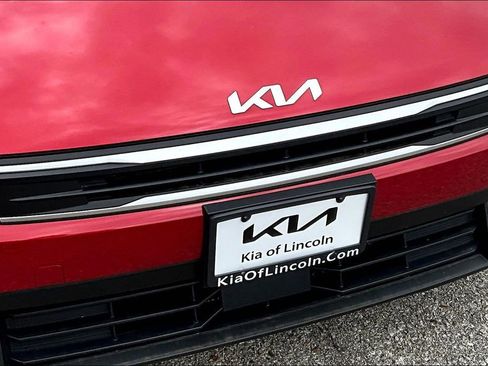 Certified 2025 Kia K4 FWD image 28