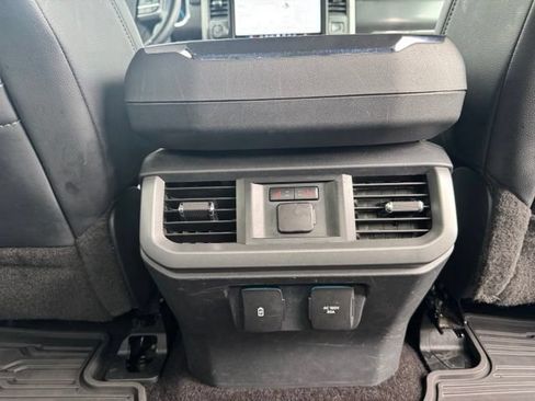 Used 2021 Ford F150 Lariat w/ Equipment Group 502A High AWD/4WD image 17
