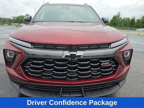 Used 2025 Chevrolet TrailBlazer RS w/ Convenience Package FWD image 3