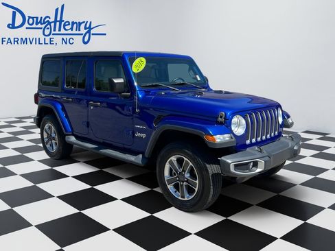 Used 2018 Jeep Wrangler Unlimited Sahara AWD/4WD image 7
