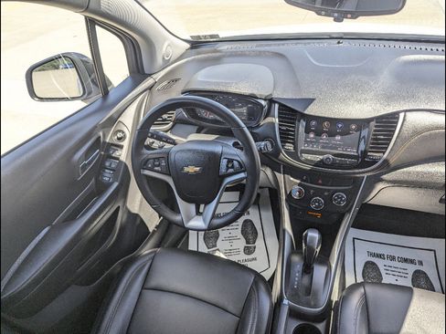 Used 2021 Chevrolet Trax LT w/ Redline Edition AWD/4WD image 23