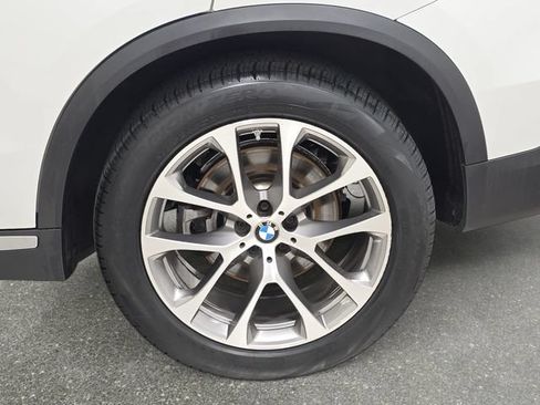 Certified 2024 BMW X5 xDrive40i w/ Parking Assistance Package AWD/4WD image 30