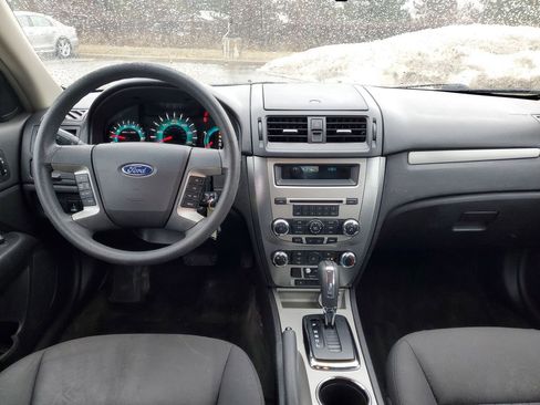 Used 2010 Ford Fusion SE image 9