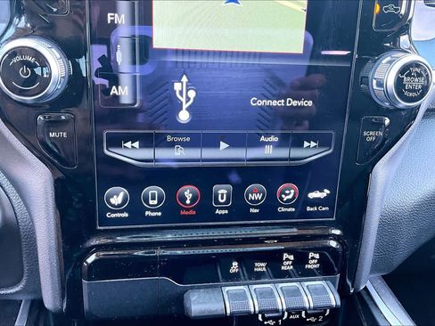 Used 2020 RAM 1500 Lone Star RWD image 32