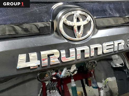 Certified 2023 Toyota 4Runner TRD Off-Road Premium image 9