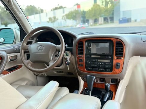 Used 1999 Lexus LX 470 4WD image 23