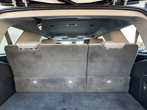 Used 2018 Chevrolet Tahoe LT image 18