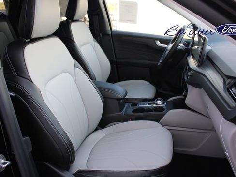 New 2026 Ford Escape SE w/ PHEV Premium Package image 7