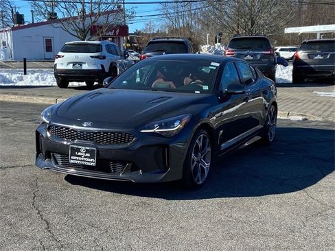 Used 2021 Kia Stinger GT1 image 9
