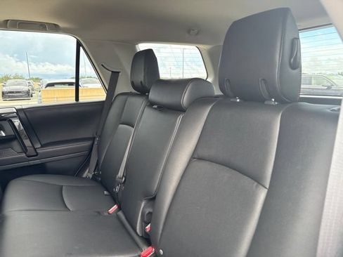 Used 2022 Toyota 4Runner TRD Off-Road Premium w/ Moonroof Package AWD/4WD image 12