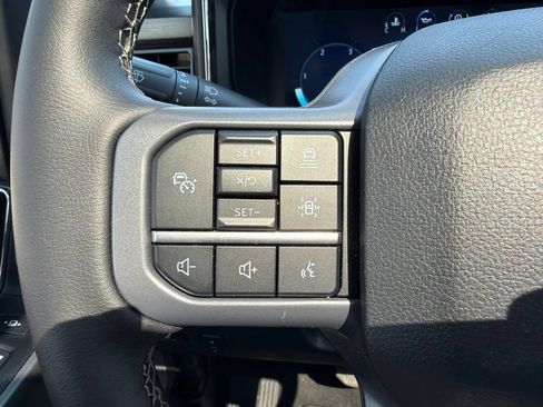 Used 2025 Ford F250 Lariat w/ Lariat Ultimate Package AWD/4WD image 21