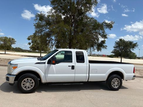 Used 2012 Ford F250 XLT w/ XLT Interior Pkg RWD image 8