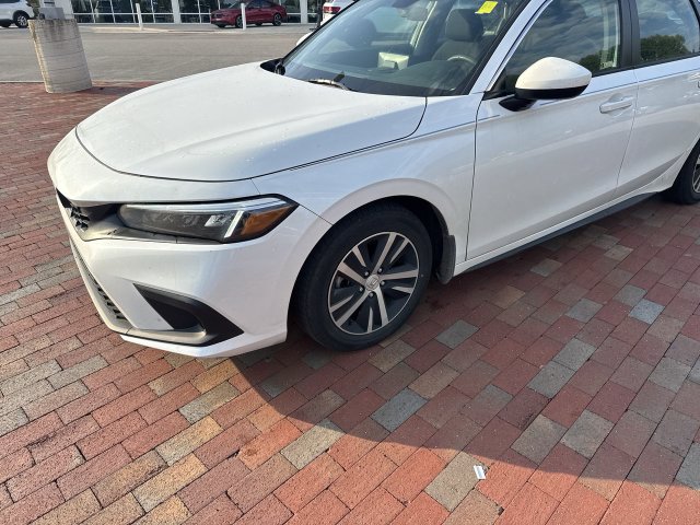 Used 2023 Honda Civic LX image 2