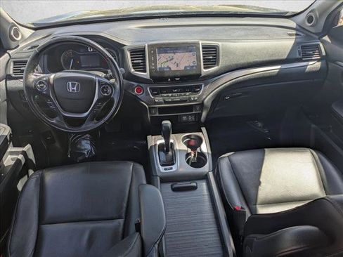 Used 2017 Honda Ridgeline RTL-T image 19