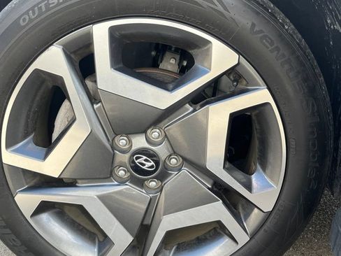Used 2023 Hyundai Palisade SEL w/ Premium Package AWD/4WD image 6