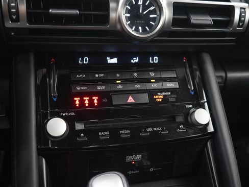 Used 2022 Lexus IS 350 F Sport AWD/4WD image 21