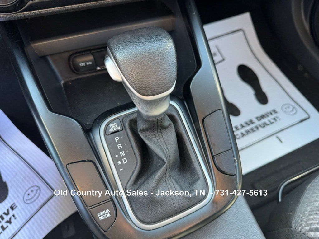 Used 2021 Kia Soul LX FWD image 28