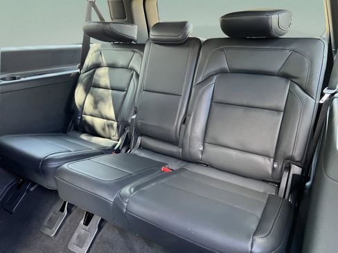 New 2025 Lincoln Navigator L Reserve w/ Jet Appearance Package image 29