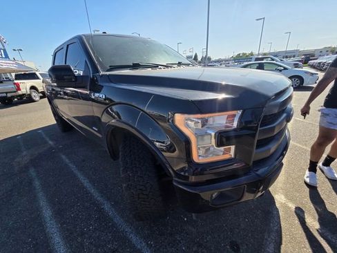 Used 2017 Ford F150 Lariat w/ Equipment Group 502A Luxury AWD/4WD image 2
