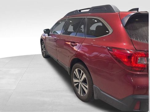 Used 2018 Subaru Outback 3.6R Limited image 13