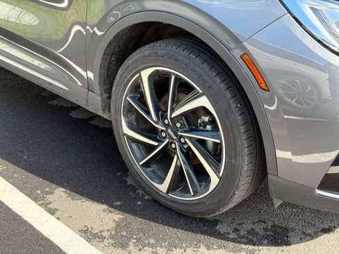 Used 2023 Lincoln Corsair Reserve w/ Equipment Group 201A AWD/4WD image 8