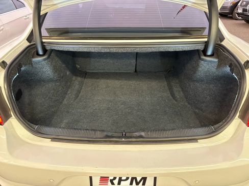 Used 2018 Dodge Charger R/T image 22