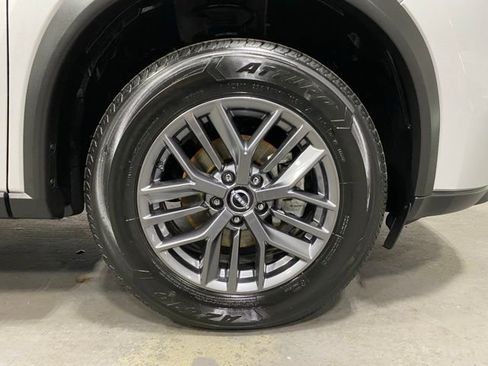 Certified 2024 Nissan Rogue S image 29