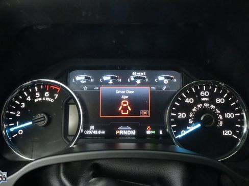 Used 2019 Ford F150 Platinum w/ Equipment Group 701A Luxury image 15