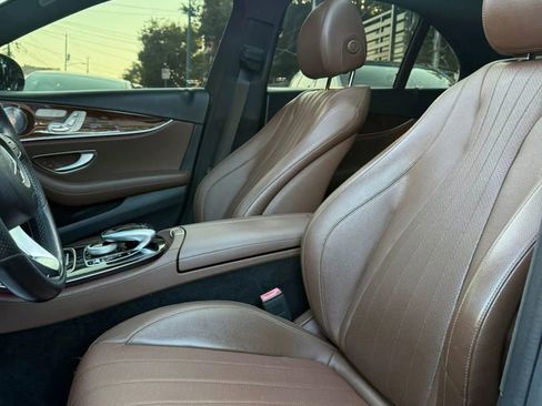 Used 2017 Mercedes-Benz E 300 4MATIC w/ Premium 1 Package image 7