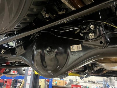 Used 2016 Toyota 4Runner Limited image 12