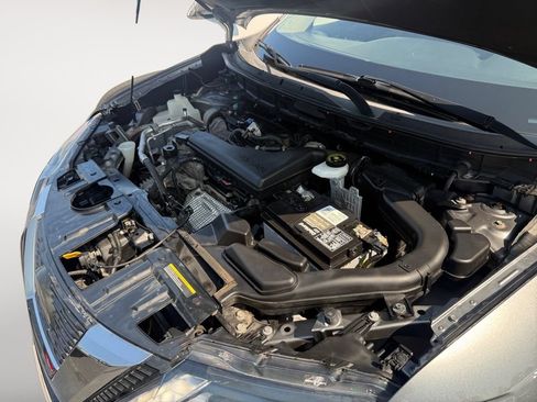 Used 2019 Nissan Rogue SV AWD/4WD image 26