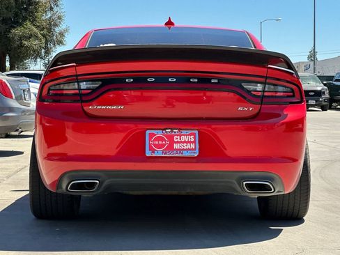 Used 2017 Dodge Charger SXT RWD image 8